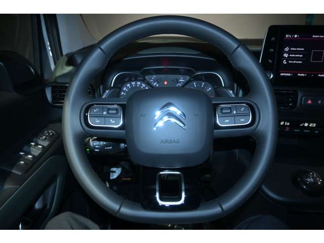 シトロエン ベルランゴ ＰＵＲＥＴＥＣＨ１３０ Ｓ＆Ｓ ＥＡＴ８ ＸＴＲ R6年 (関東) 99