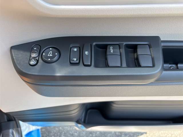 ホンダ Ｎ　ＢＯＸ ６６０ R7年 (近畿) 99