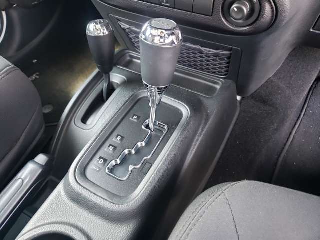 ジープ ラングラー　アンリミテッド アンリミテッド スポーツ ４ＷＤ H29年 (東北) 99