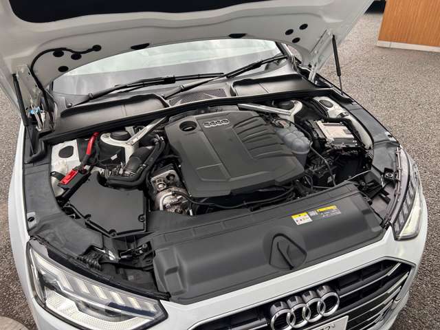 アウディ Ａ４ ３５ ＴＤＩ アドバンスト ディーゼルターボ R3年 (東北) 99