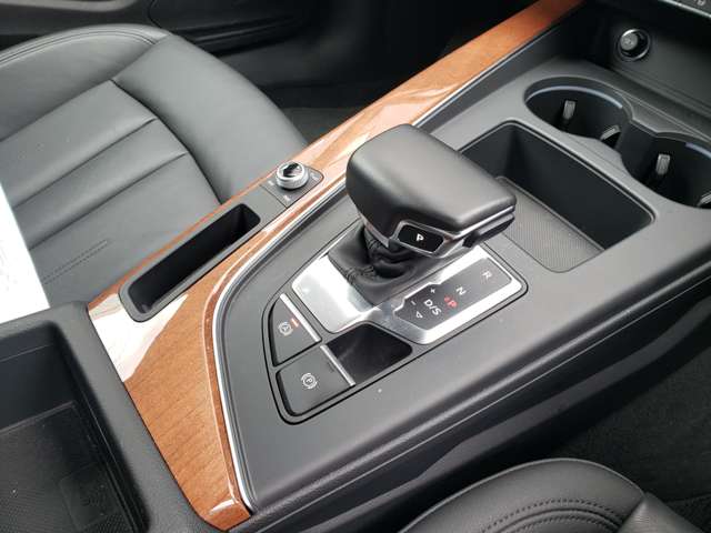 アウディ Ａ４ ３５ ＴＤＩ アドバンスト ディーゼルターボ R3年 (東北) 99