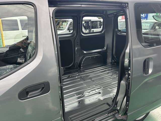 日産 ＮＶ２００バネットバン １．６ ＤＸ R4年 (東海) 99