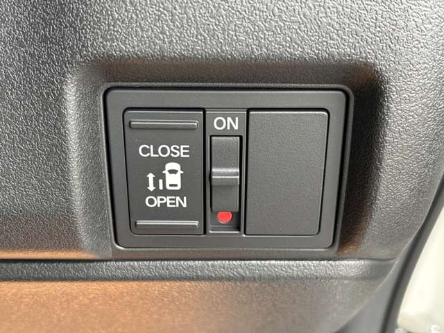 ホンダ Ｎ　ＢＯＸ カスタム ６６０ R7年 (近畿) 99