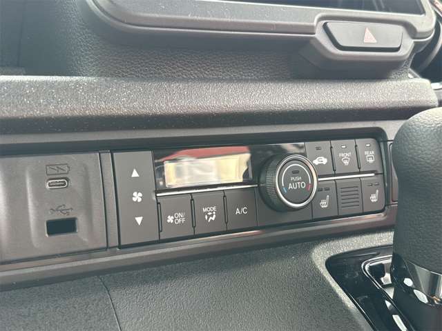 ホンダ Ｎ　ＢＯＸ カスタム ６６０ R7年 (近畿) 99