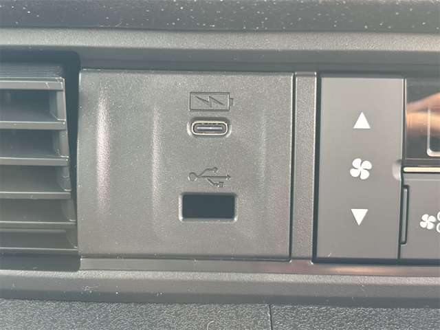 ホンダ Ｎ　ＢＯＸ カスタム ６６０ R7年 (近畿) 99