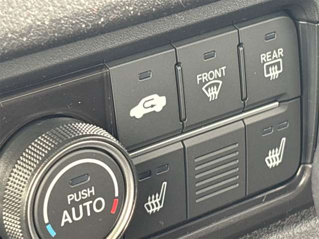 ホンダ Ｎ　ＢＯＸ カスタム ６６０ R7年 (近畿) 99