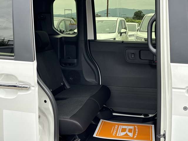 ホンダ Ｎ　ＢＯＸ カスタム ６６０ R7年 (近畿) 99