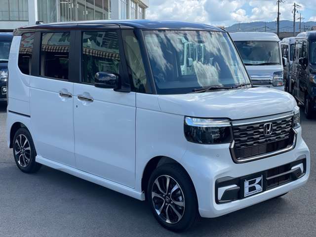 ホンダ Ｎ　ＢＯＸ カスタム ６６０ コーディネートスタイル ２トーン R6年 (近畿) 99