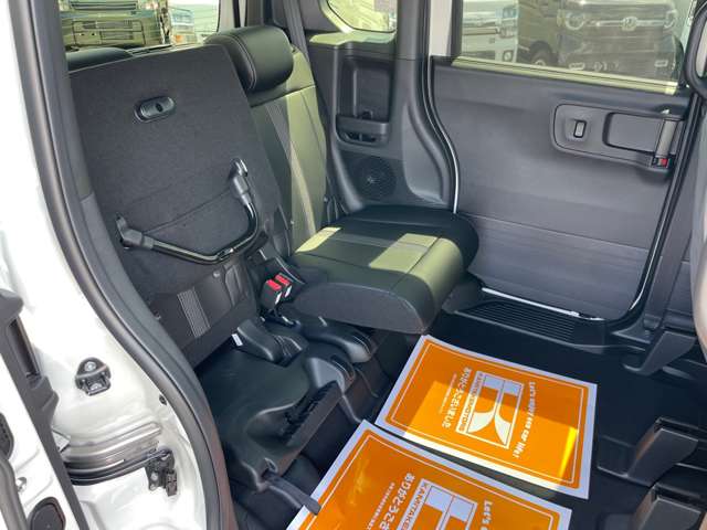 ホンダ Ｎ　ＢＯＸ カスタム ６６０ コーディネートスタイル ２トーン R6年 (近畿) 99