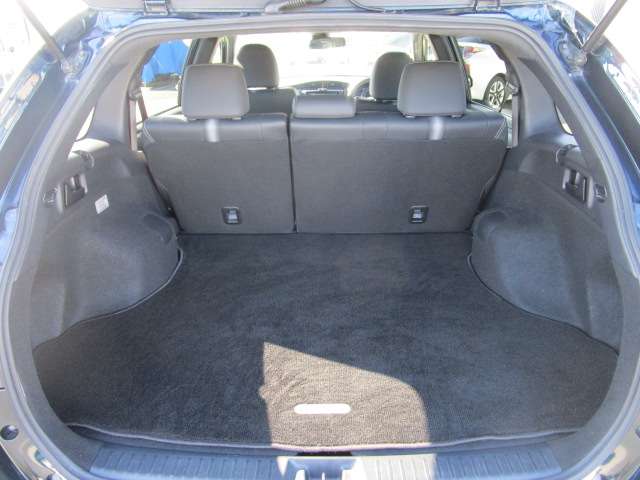 トヨタ カローラフィールダー　ハイブリッド １．５ ハイブリッド Ｇ Ｗ×Ｂ H30年 (関東) 99