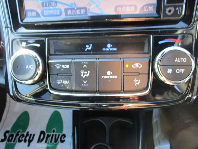 トヨタ カローラフィールダー　ハイブリッド １．５ ハイブリッド Ｇ Ｗ×Ｂ H30年 (関東) 99