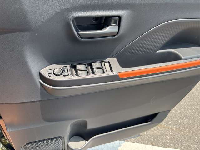 ダイハツ タント ６６０ ファンクロス R6年 (近畿) 99