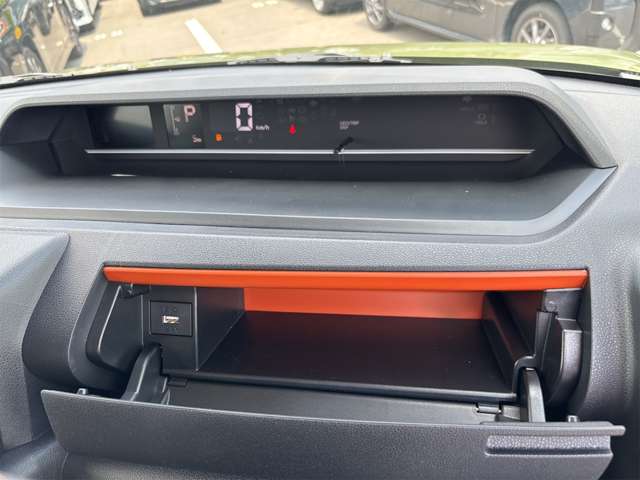 ダイハツ タント ６６０ ファンクロス R6年 (近畿) 99