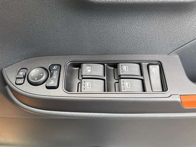 ダイハツ タント ６６０ ファンクロス R6年 (近畿) 99