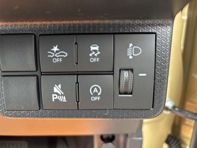 ダイハツ タント ６６０ ファンクロス R6年 (近畿) 99