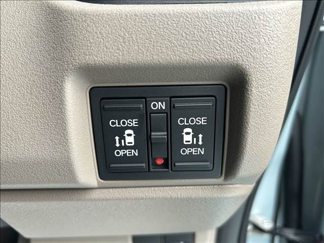 ホンダ Ｎ　ＢＯＸ ジョイ ６６０ ２トーン R7年 (東海) 99