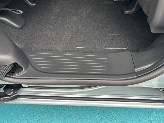 ホンダ Ｎ　ＢＯＸ ジョイ ６６０ ２トーン R7年 (東海) 99