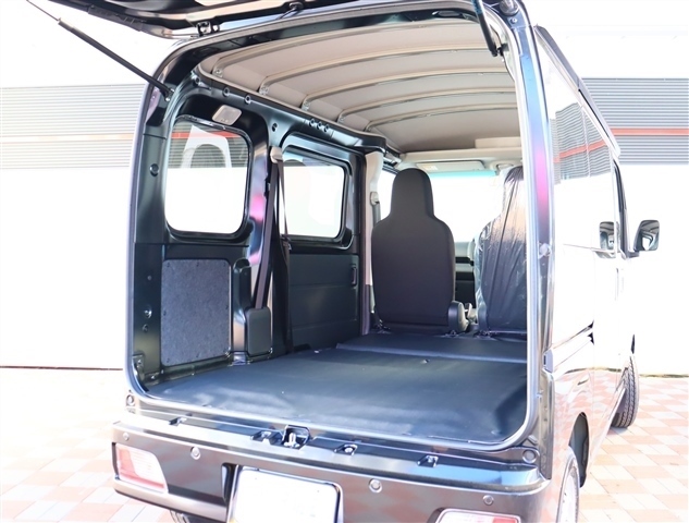 ダイハツ ハイゼットカーゴ ６６０ デラックス R7年 (関東) 99