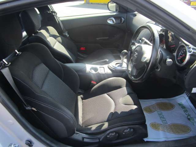 日産 フェアレディＺ ３．７ H25年 (関東) 99