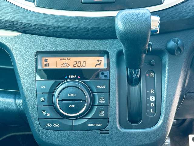 スズキ ワゴンＲ ６６０ スティングレー Ｊスタイル H27年 (九州・沖縄) 99