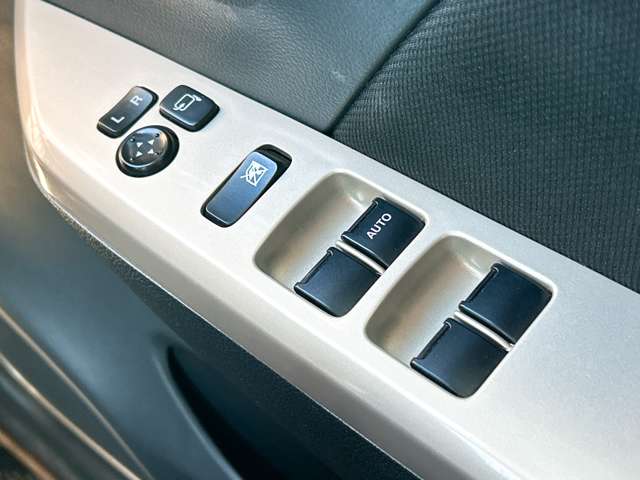 スズキ ワゴンＲ ６６０ スティングレー Ｊスタイル H27年 (九州・沖縄) 99