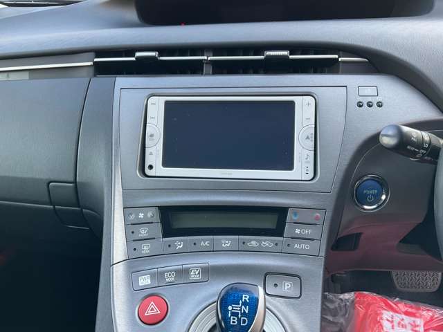 トヨタ プリウス １．８ Ｇ H25年 (東北) 99