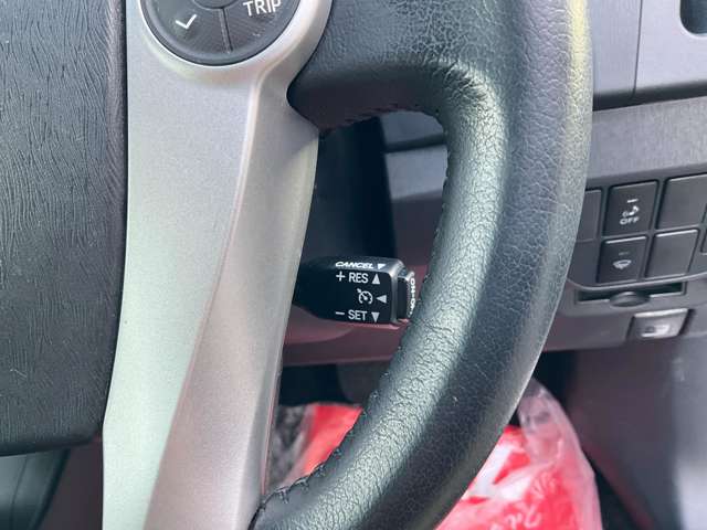 トヨタ プリウス １．８ Ｇ H25年 (東北) 99