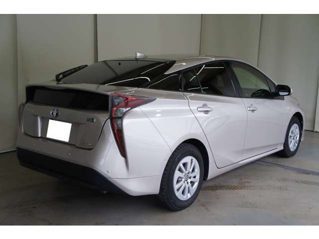 トヨタ プリウス １．８ Ｓ セーフティ プラス Ｅ－ＦＯＵＲ ４ＷＤ H29年 (東北) 99