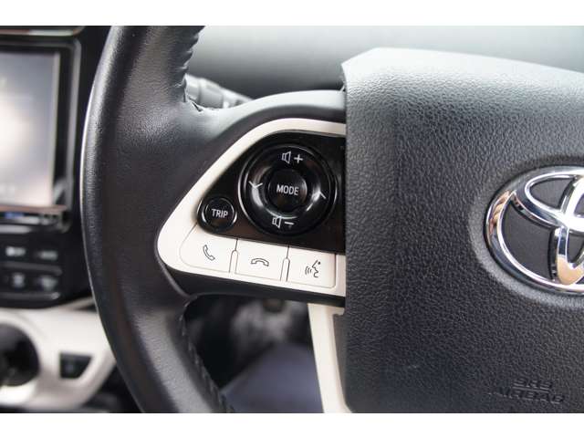 トヨタ プリウス １．８ Ｓ セーフティ プラス Ｅ－ＦＯＵＲ ４ＷＤ H29年 (東北) 99