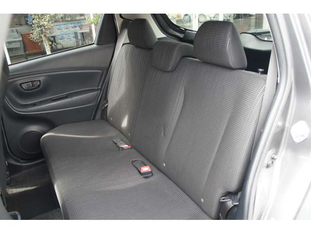 トヨタ ヴィッツ １．３ Ｆ ４ＷＤ H30年 (東北) 99