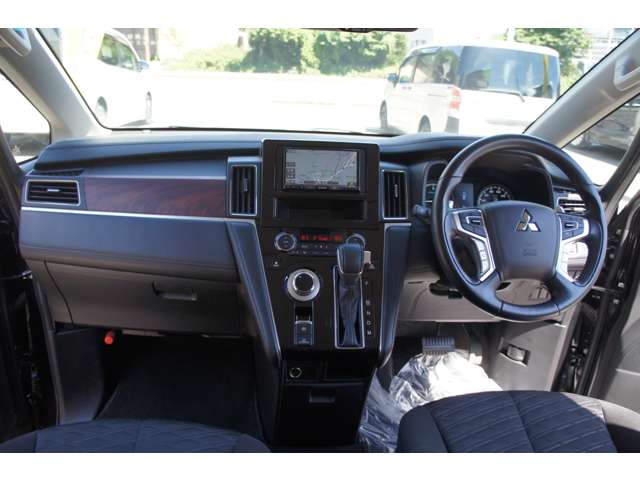 三菱 デリカ　Ｄ：５ ２．２ Ｇ パワーパッケージ ディーゼルターボ ４ＷＤ R2年 (東北) 99