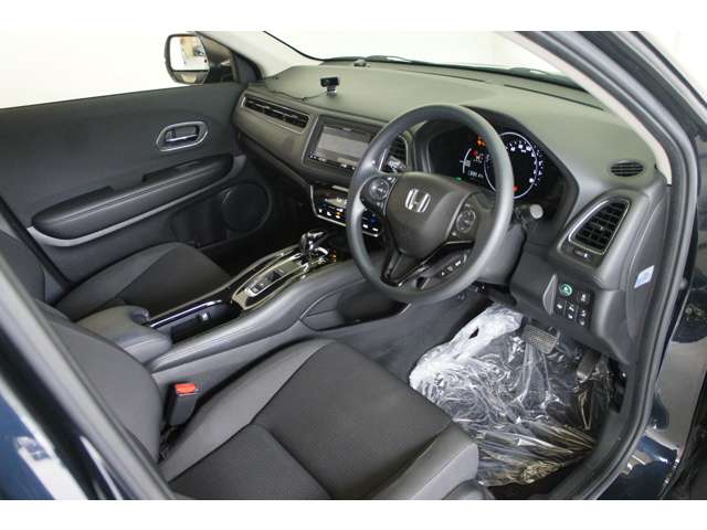 ホンダ ヴェゼル １．５ ハイブリッド ホンダセンシング ４ＷＤ R1年 (東北) 99