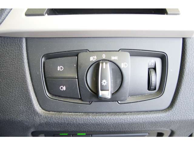 ＢＭＷ ３シリーズ ３２０ｉ H26年 (東北) 99