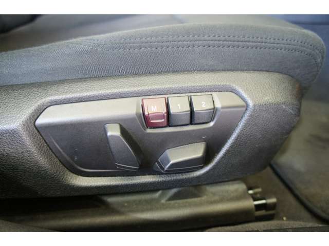 ＢＭＷ ３シリーズ ３２０ｉ H26年 (東北) 99