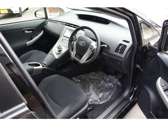 トヨタ プリウス １．８ Ｓ H25年 (東北) 99