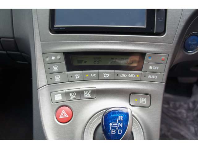 トヨタ プリウス １．８ Ｓ H25年 (東北) 99