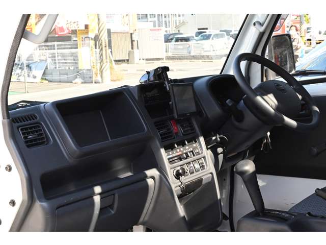 日産 ＮＴ１００クリッパー ６６０ ＤＸ ４ＷＤ H29年 (近畿) 99