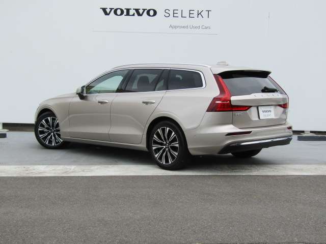 ボルボ Ｖ６０ ウルトラ　Ｂ４ R7年 (四国) 99