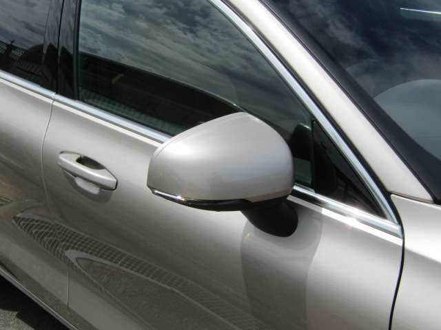 ボルボ Ｖ６０ ウルトラ　Ｂ４ R7年 (四国) 99