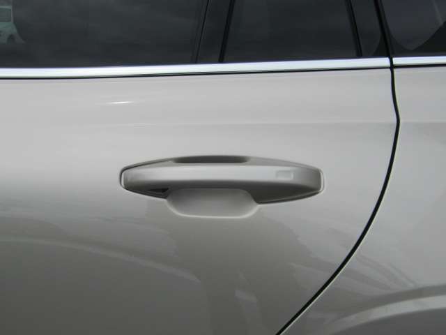 ボルボ Ｖ６０ ウルトラ　Ｂ４ R7年 (四国) 99