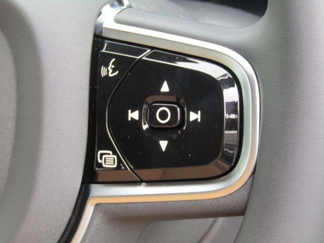 ボルボ Ｖ６０ ウルトラ　Ｂ４ R7年 (四国) 99