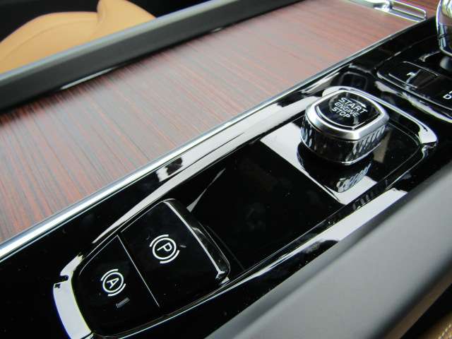 ボルボ Ｖ６０ ウルトラ　Ｂ４ R7年 (四国) 99