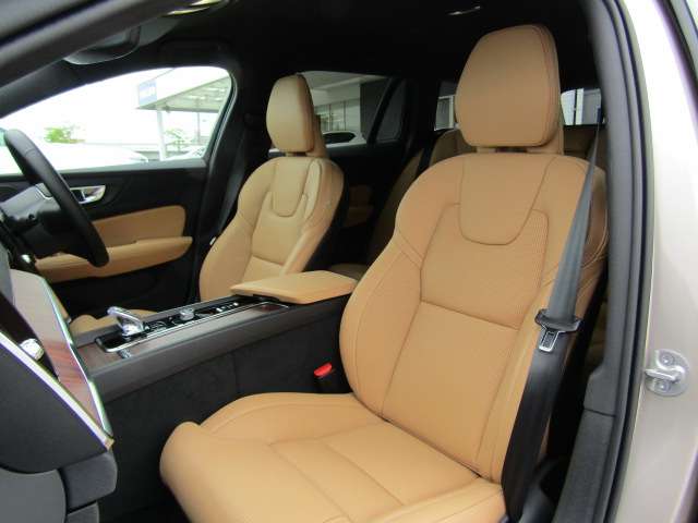 ボルボ Ｖ６０ ウルトラ　Ｂ４ R7年 (四国) 99