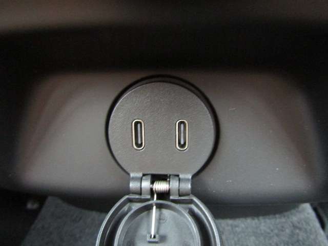 ボルボ Ｖ６０ ウルトラ　Ｂ４ R7年 (四国) 99