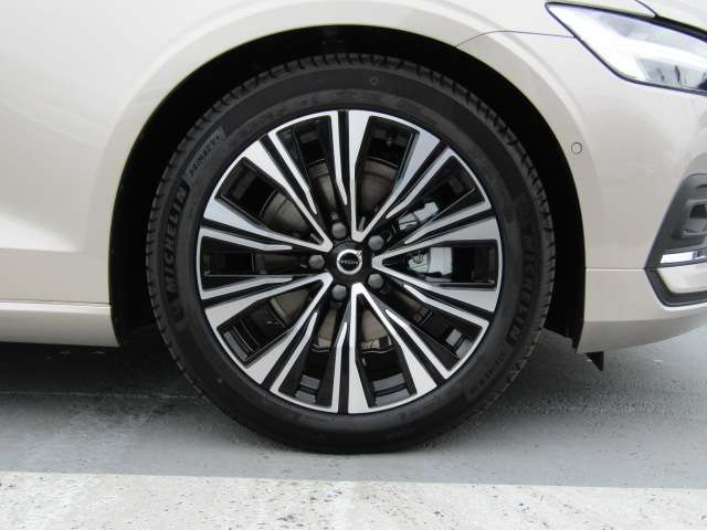 ボルボ Ｖ６０ ウルトラ　Ｂ４ R7年 (四国) 99