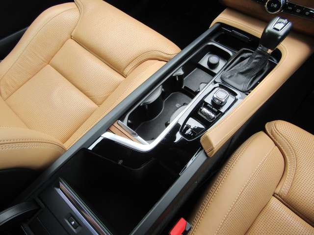 ボルボ ＸＣ９０ Ｔ６ ＡＷＤ インスクリプション ４ＷＤ H30年 (四国) 99