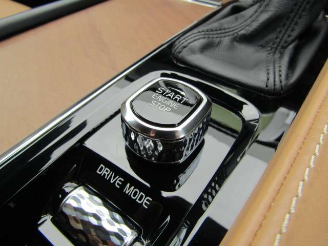 ボルボ ＸＣ９０ Ｔ６ ＡＷＤ インスクリプション ４ＷＤ H30年 (四国) 99