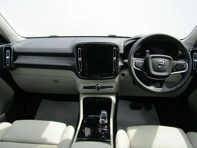 ボルボ ＸＣ４０ アルティメット Ｂ４ ＡＷＤ ４ＷＤ R5年 (四国) 99