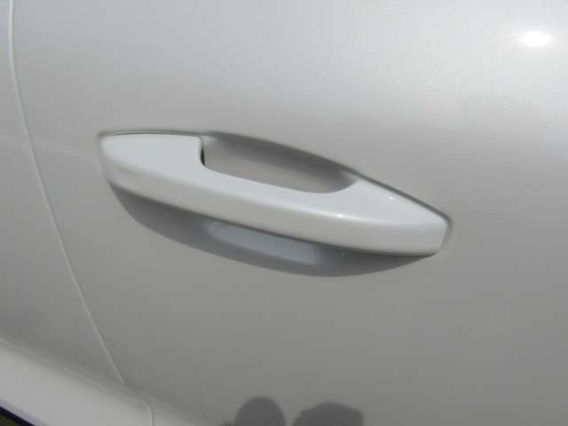 ボルボ ＸＣ４０ アルティメット Ｂ４ ＡＷＤ ４ＷＤ R5年 (四国) 99