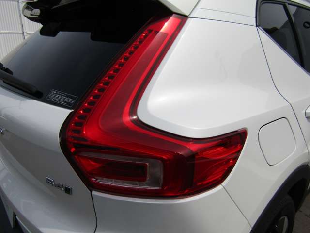 ボルボ ＸＣ４０ アルティメット Ｂ４ ＡＷＤ ４ＷＤ R5年 (四国) 99